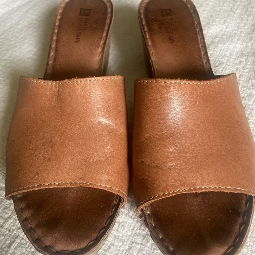 White Mountain Tan Leather Mules